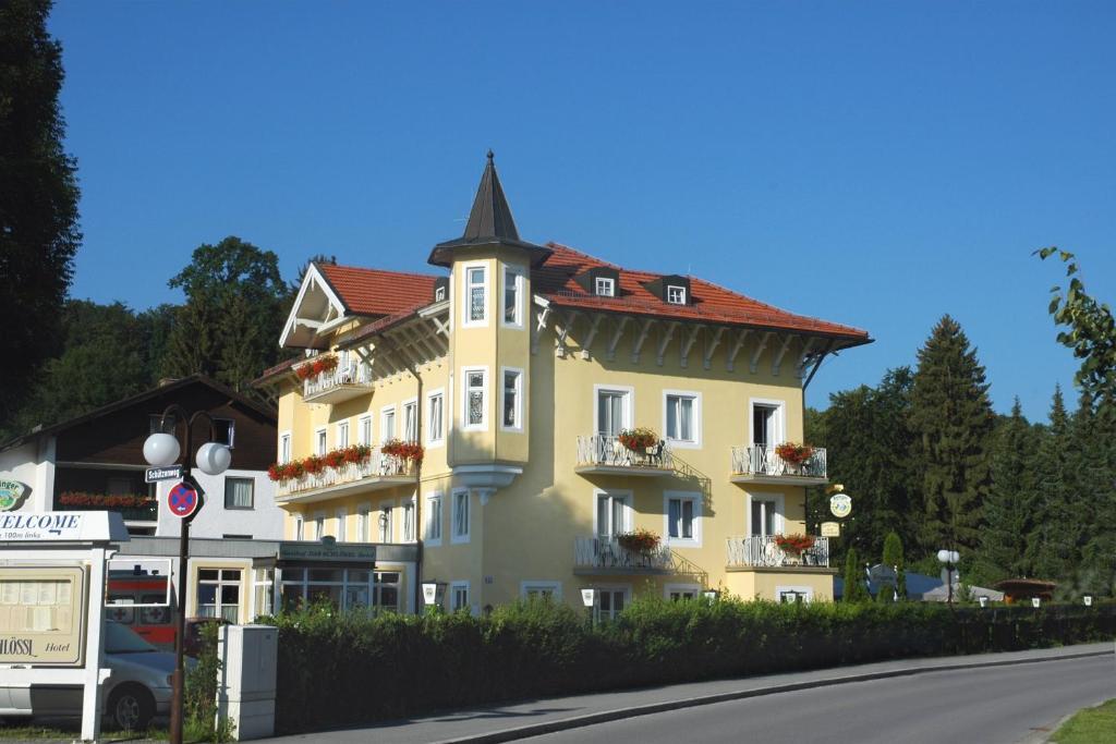 Hotel Das Schloessl Бад-Тольц Экстерьер фото