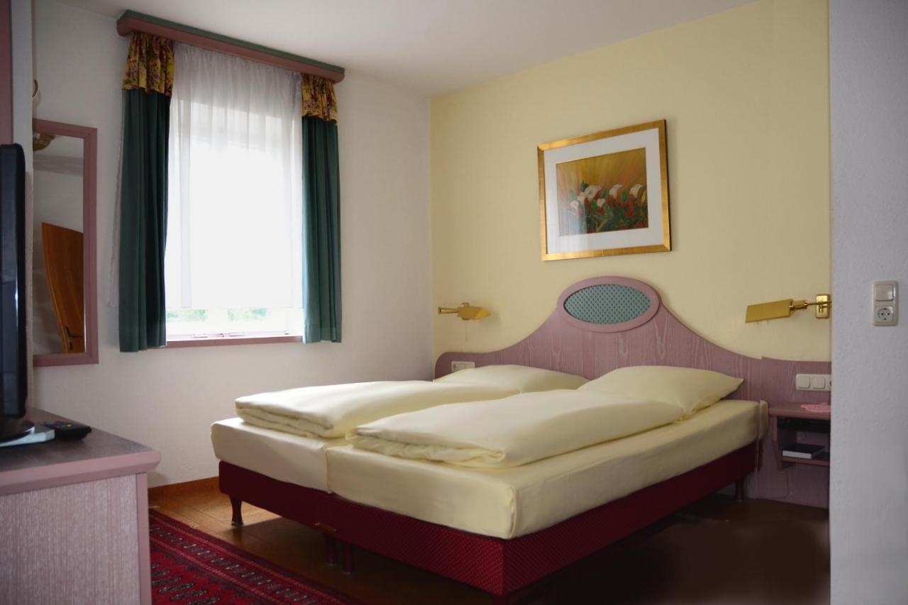 Hotel Das Schloessl Бад-Тольц Номер фото